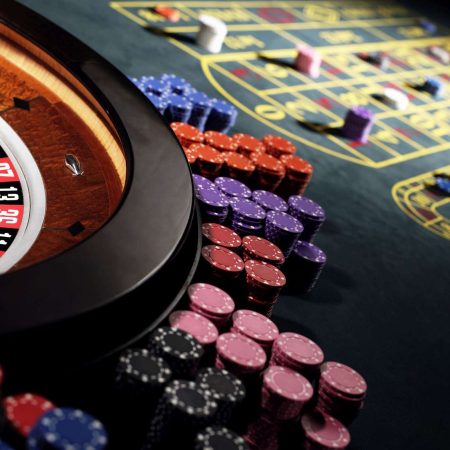 Horseshoe Vegas Player Wins $500K, Retires As Rodeo Clown